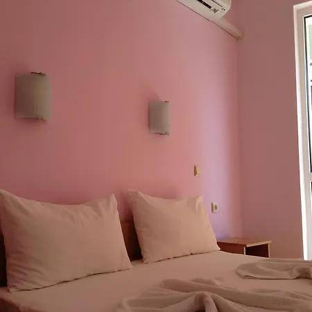 Къща за гости Sunshine Family Приморско